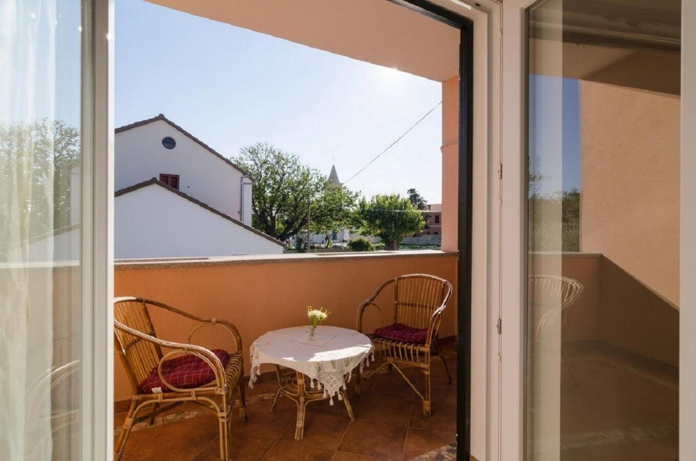 Holiday Home Old Town - Great Location Nin Luaran gambar